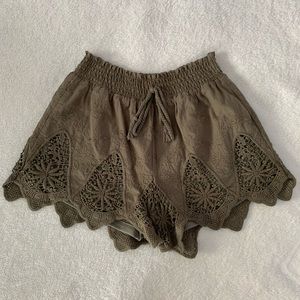 Flowy shorts - worn once!